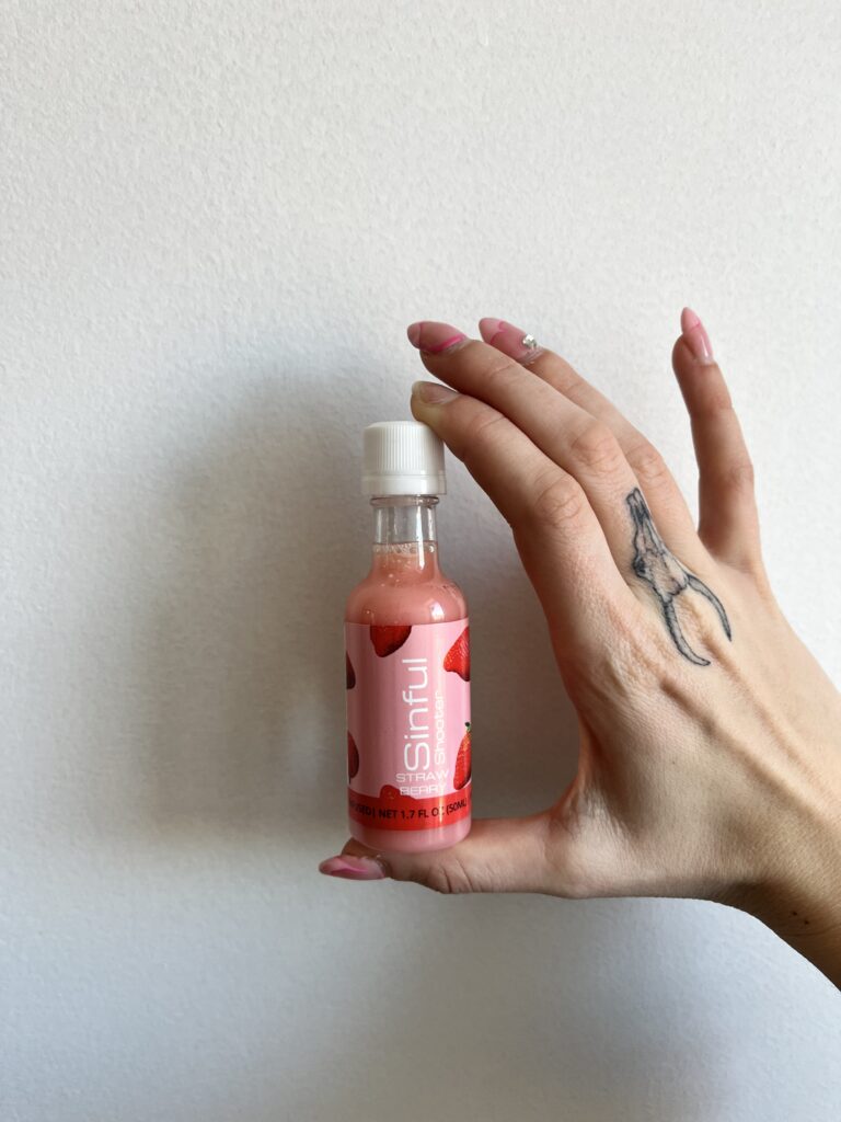 Sinful Beverages Review: Strawberry Shooter and Orange Vanilla